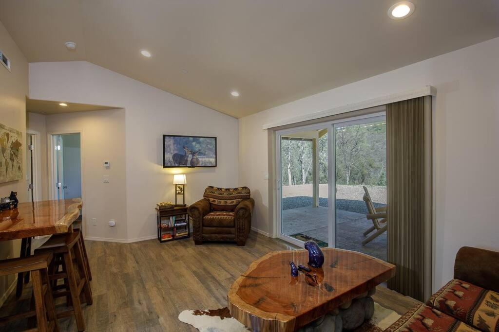 Cozy Cub Cabin, Brand New Home Near Yosemite Mariposa Ngoại thất bức ảnh
